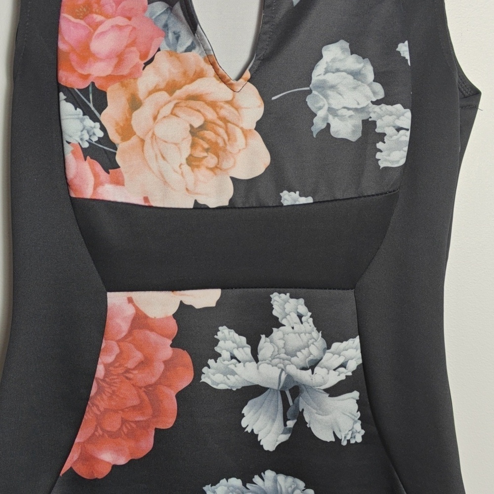 FANTAIST Floral Sleeveless Dress - Black and Multi Size Medium - Picture 7 of 16